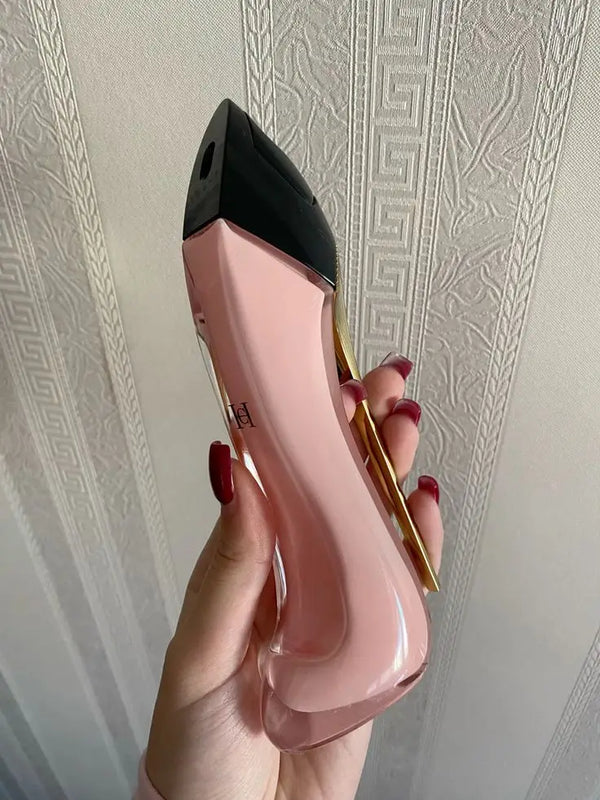 Carolina-Herrera-Good-Girl-Blush-Lasts-Up-to-72-Hours-Women-Perfume-Long-lasting-fragrance-perfect.jpg